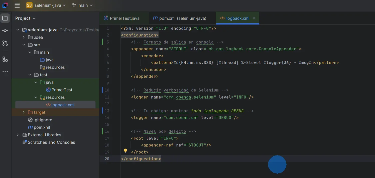 Archivo logback.xml abierto en IntelliJ IDEA mostrando la configuración de logging.