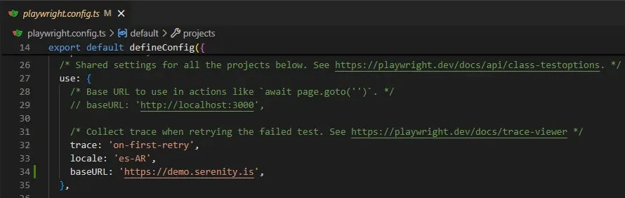 playwright.config.ts mostrando baseURL configurado como https://demo.serenity.is junto con locale es-AR y trace on-first-retry