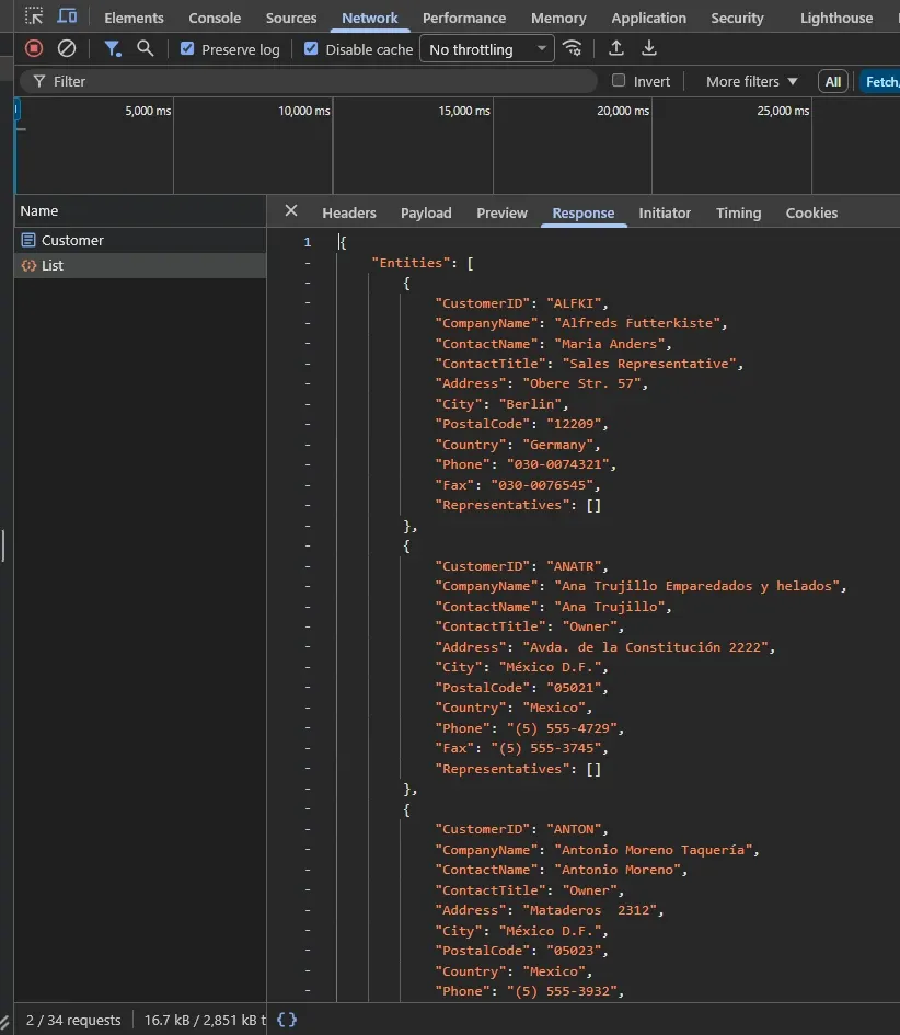 DevTools Response mostrando JSON con Entities array, clientes ALFKI Alfreds Futterkiste, ANATR Ana Trujillo Emparedados, ANTON Antonio Moreno